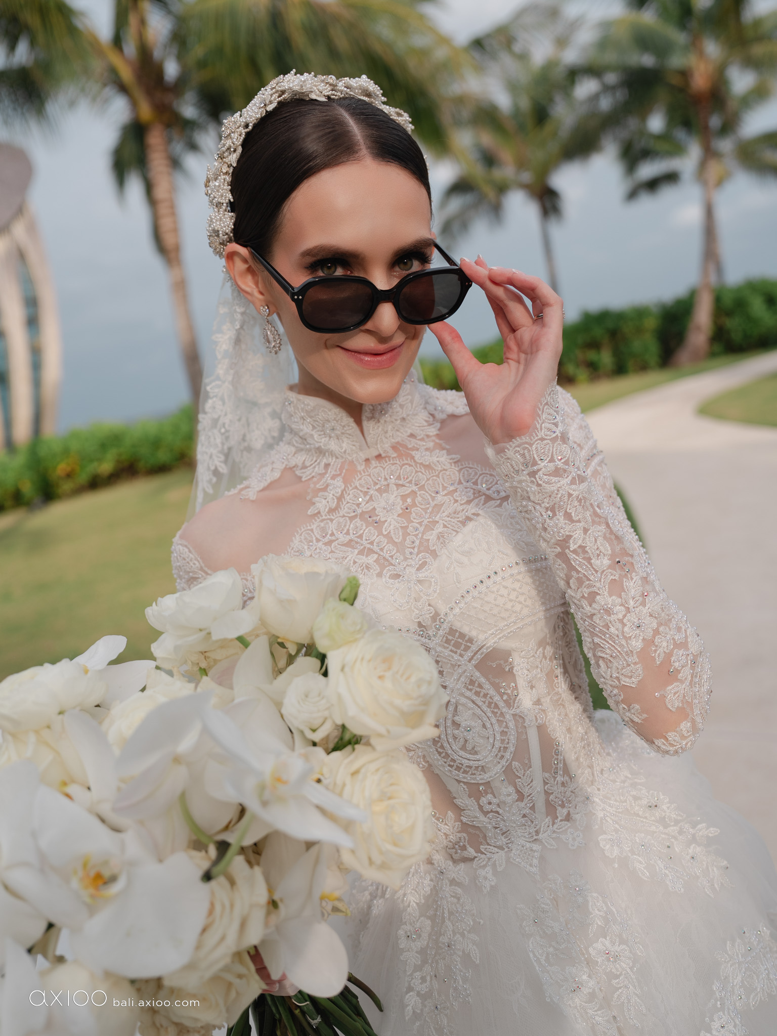 Axioo: Beyond The Spotlight